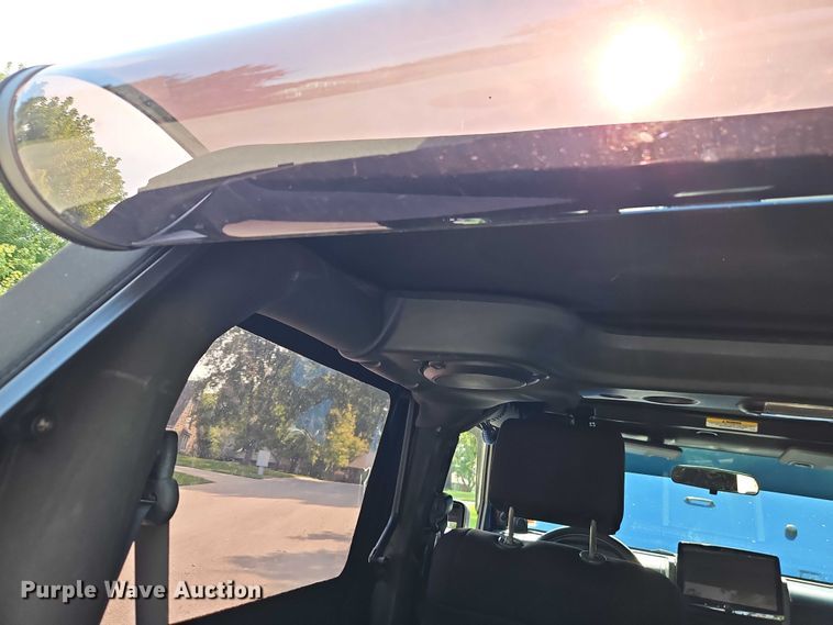 image for item EO4600 2010 Jeep Wrangler SUV