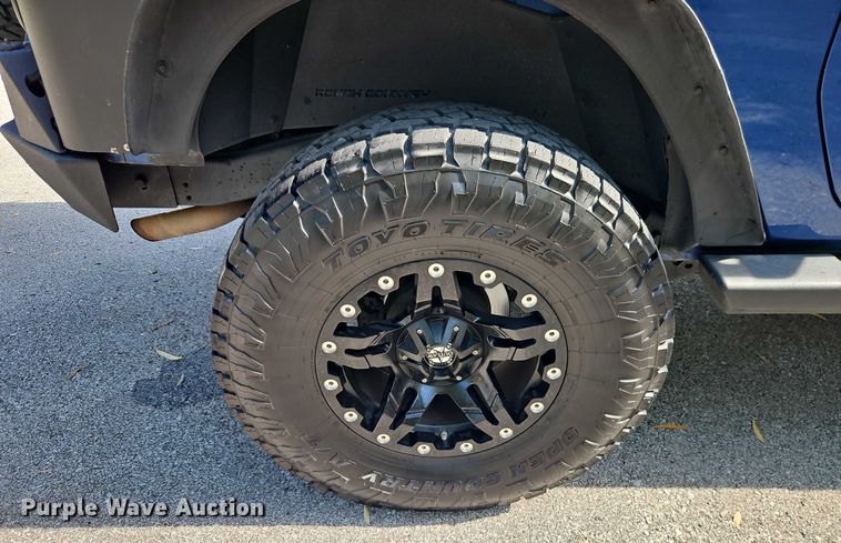 image for item EO4600 2010 Jeep Wrangler SUV