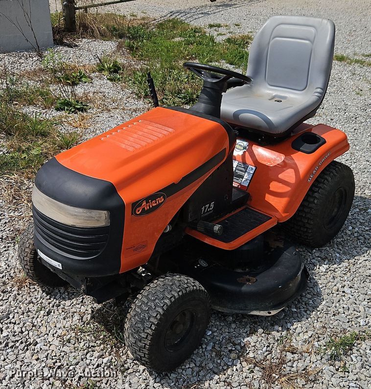 image for item EO4633 Ariens lawn mower
