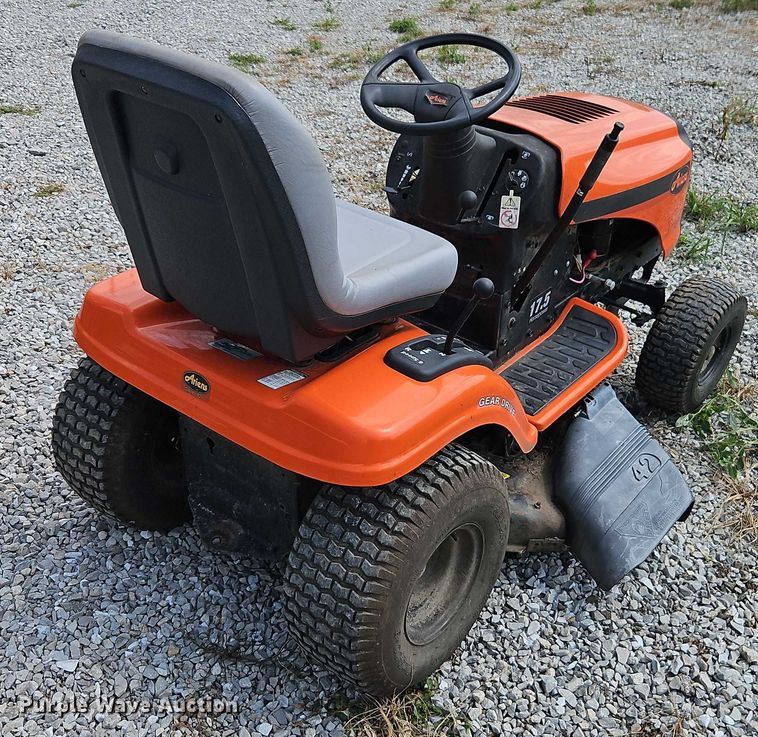 image for item EO4633 Ariens lawn mower