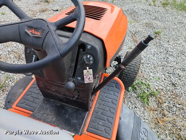 image for item EO4633 Ariens lawn mower