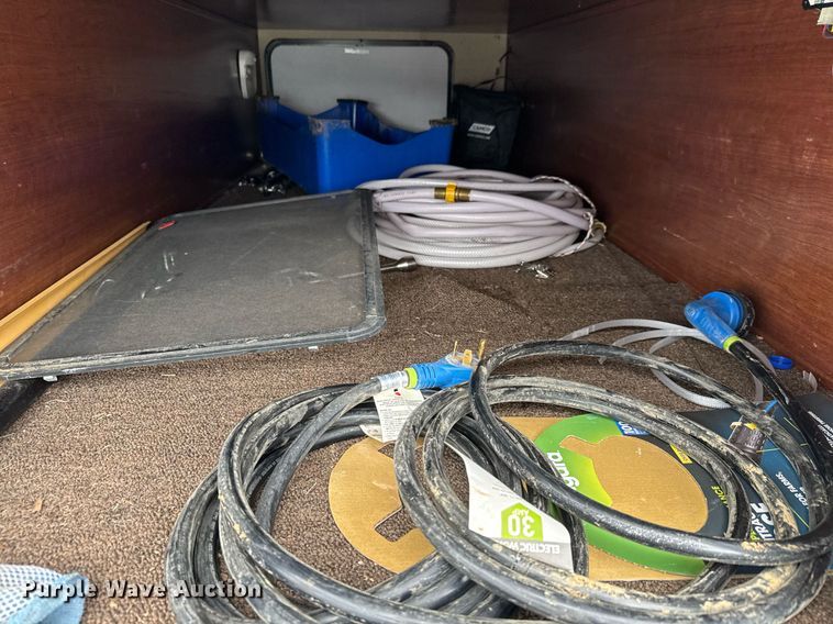 image for item EQ1487 2015 Evergreen I-GO camper