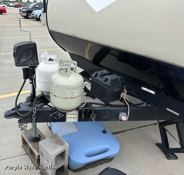 image for item EQ1487 2015 Evergreen I-GO camper