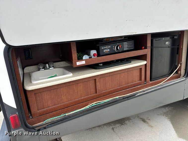 image for item EQ1487 2015 Evergreen I-GO camper