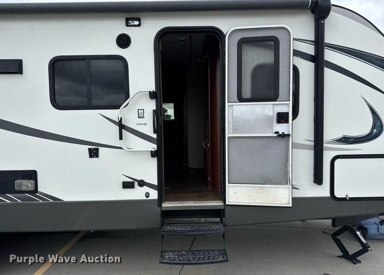 image for item EQ1487 2015 Evergreen I-GO camper