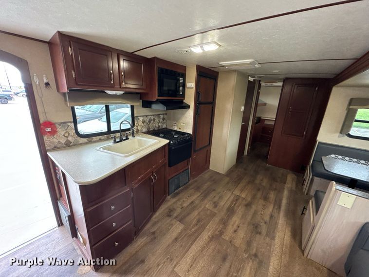 image for item EQ1487 2015 Evergreen I-GO camper