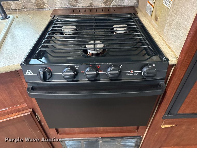 image for item EQ1487 2015 Evergreen I-GO camper