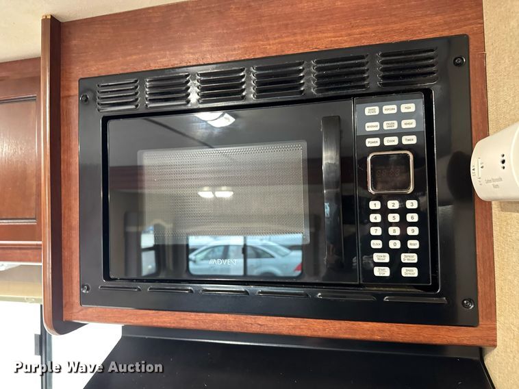 image for item EQ1487 2015 Evergreen I-GO camper