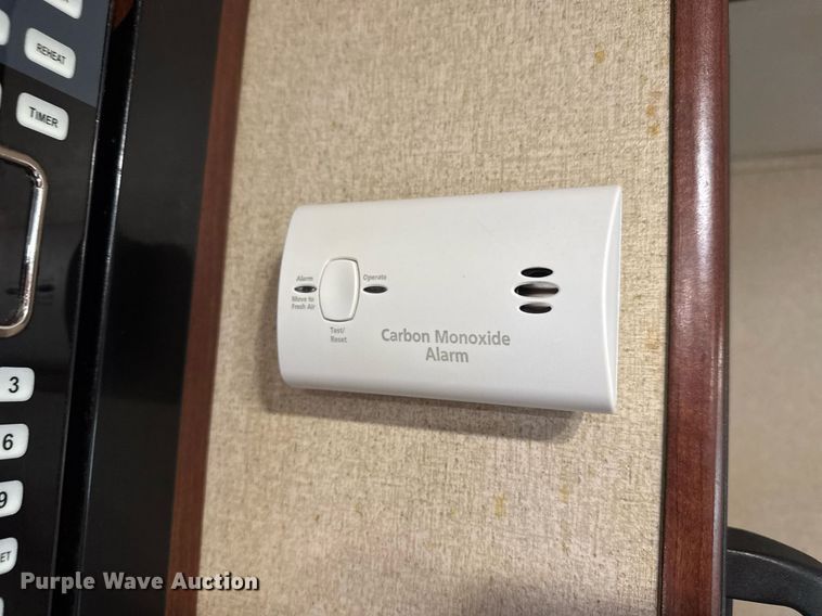 image for item EQ1487 2015 Evergreen I-GO camper