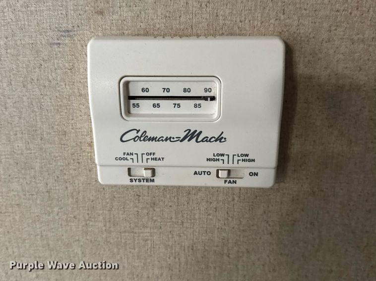 image for item EQ1487 2015 Evergreen I-GO camper