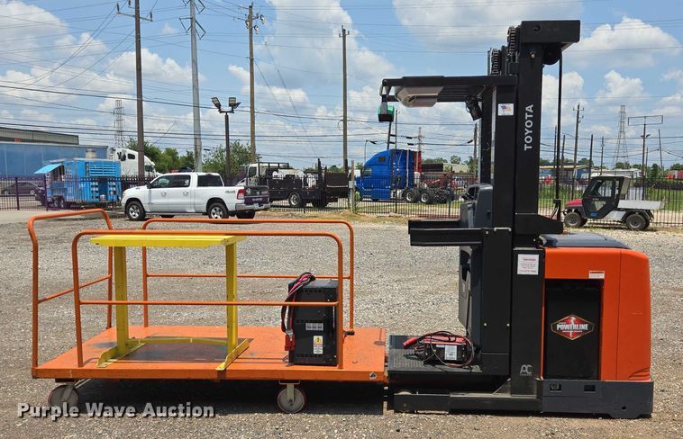 image for item EQ4117 2021 Toyota 8BPUE15 order picker