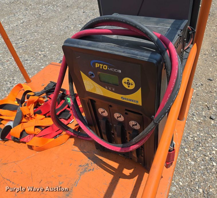 image for item EQ4117 2021 Toyota 8BPUE15 order picker