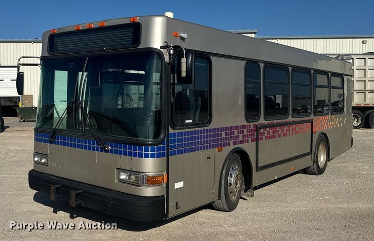 image for item ER2089 2009 Gillig G27E102N2 shuttle bus
