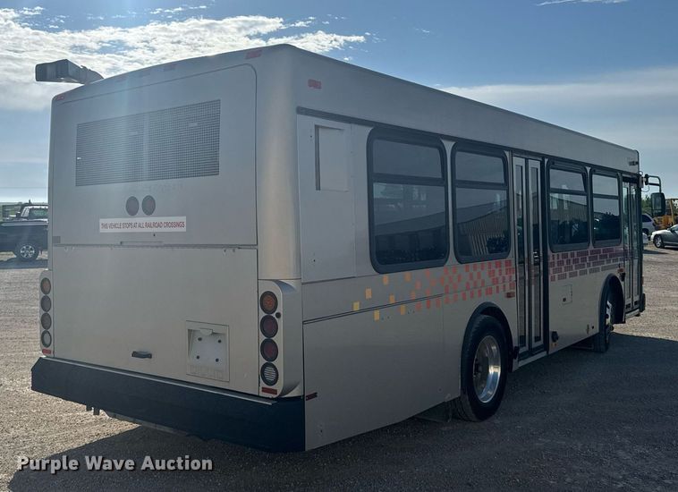 image for item ER2089 2009 Gillig G27E102N2 shuttle bus