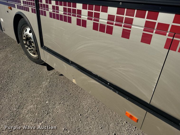 image for item ER2089 2009 Gillig G27E102N2 shuttle bus