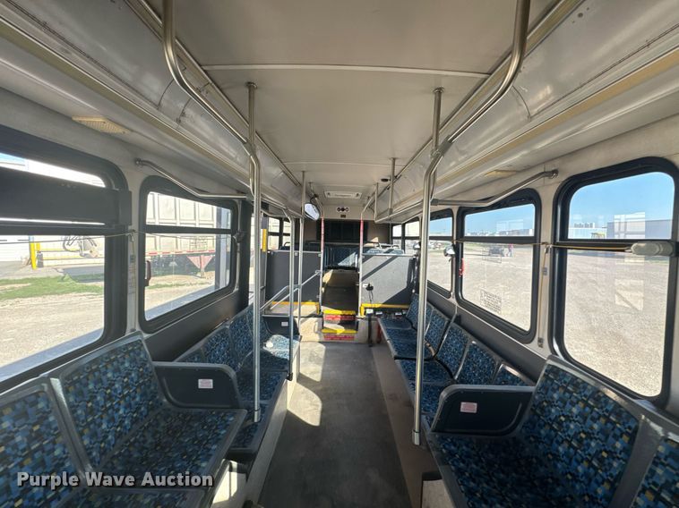 image for item ER2089 2009 Gillig G27E102N2 shuttle bus