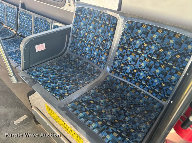 image for item ER2089 2009 Gillig G27E102N2 shuttle bus