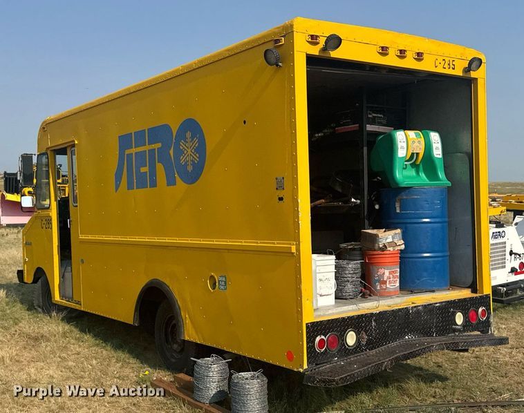 image for item ER2214 1983 Chevrolet P20 delivery van