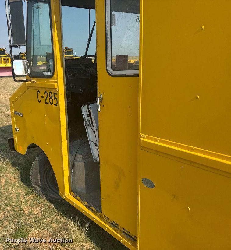 image for item ER2214 1983 Chevrolet P20 delivery van