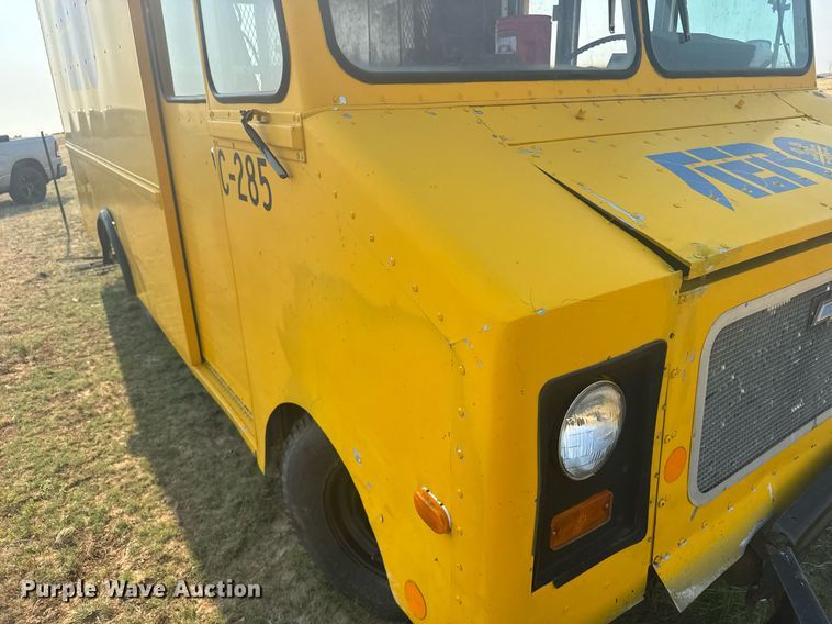image for item ER2214 1983 Chevrolet P20 delivery van