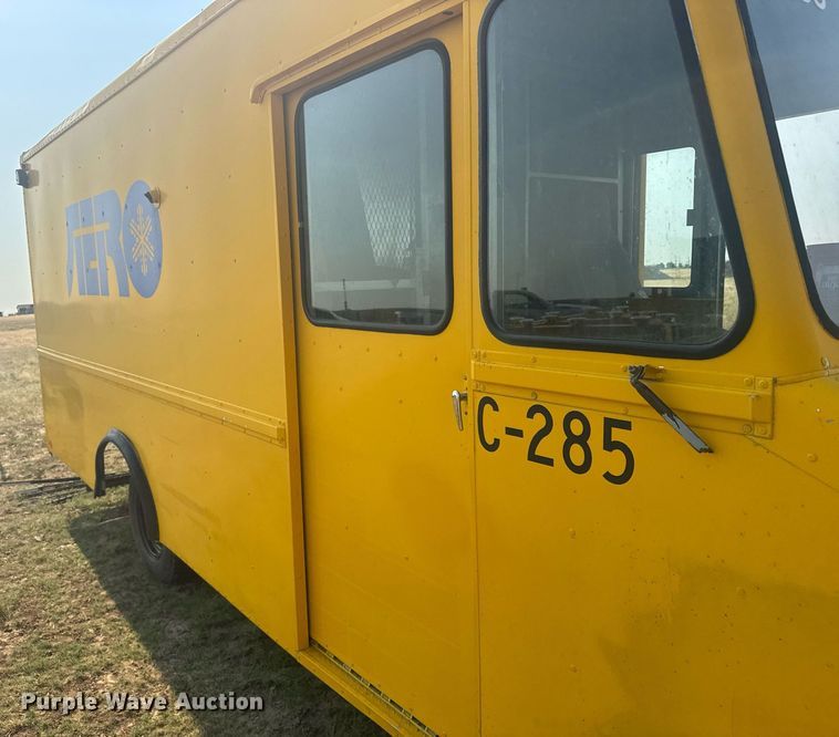 image for item ER2214 1983 Chevrolet P20 delivery van