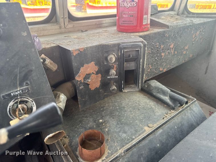 image for item ER2214 1983 Chevrolet P20 delivery van