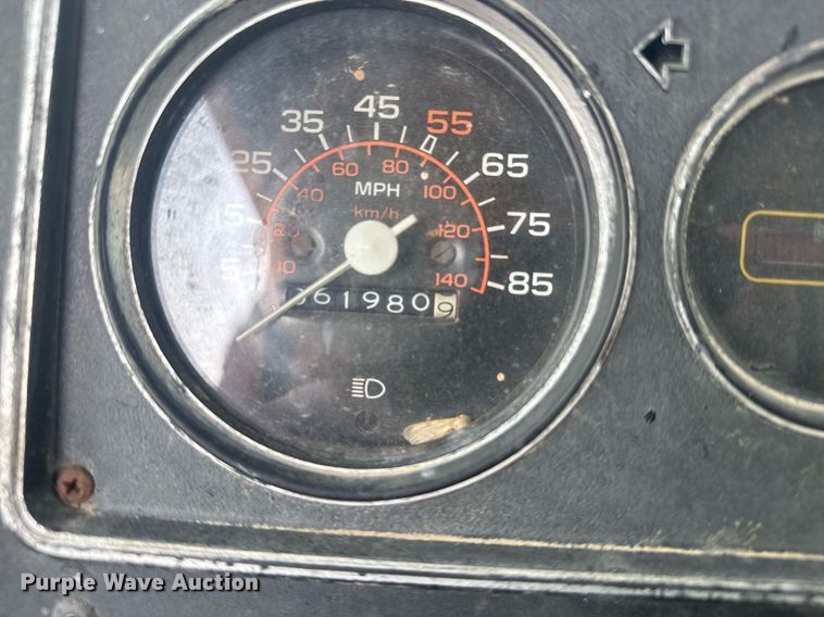 image for item ER2214 1983 Chevrolet P20 delivery van