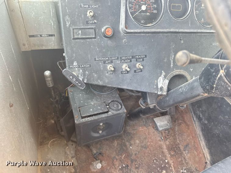 image for item ER2214 1983 Chevrolet P20 delivery van