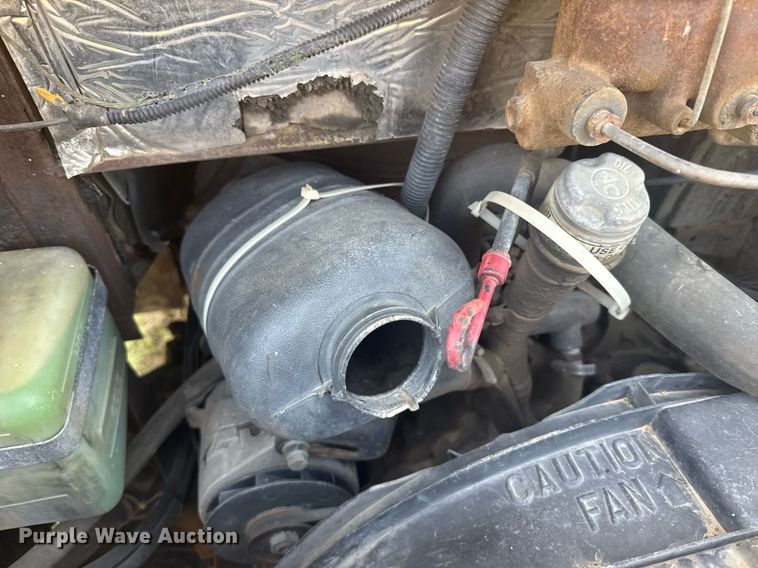 image for item ER2214 1983 Chevrolet P20 delivery van