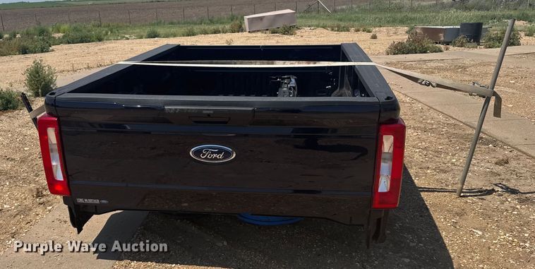 image for item ER2256 Pickup truck bed