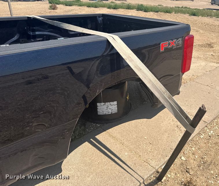 image for item ER2256 Pickup truck bed