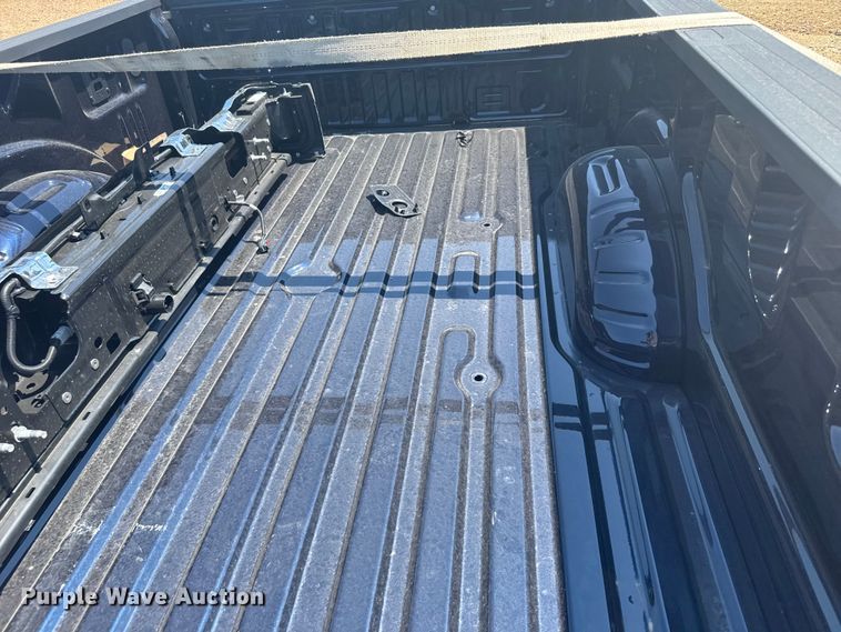image for item ER2256 Pickup truck bed