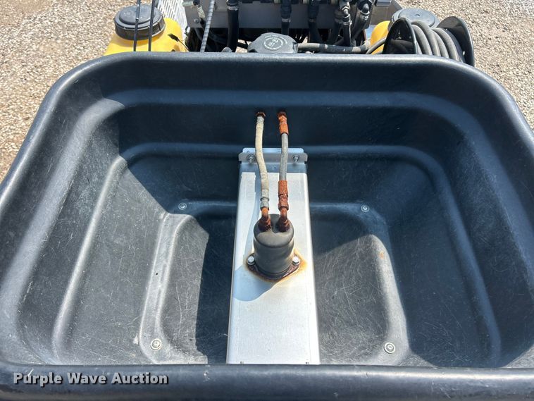 image for item ET3000 LT Rich Z Sprayer turf sprayer