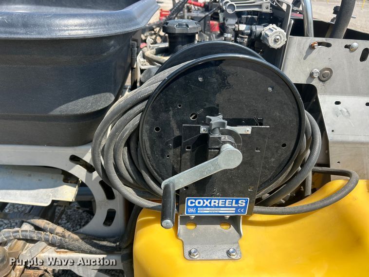 image for item ET3000 LT Rich Z Sprayer turf sprayer