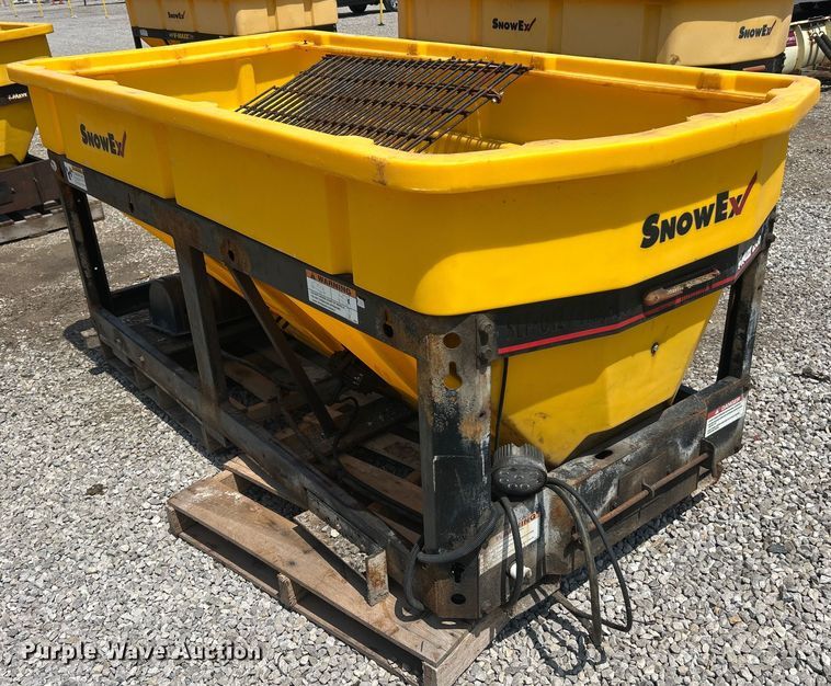 image for item ET3004 Snow Ex V-Max 8500 spreader