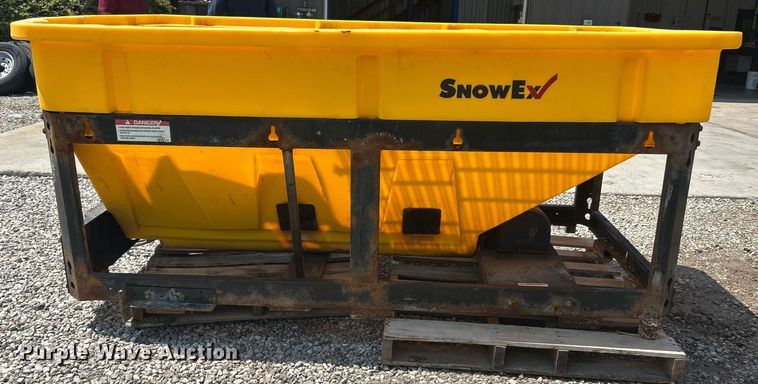 image for item ET3004 Snow Ex V-Max 8500 spreader