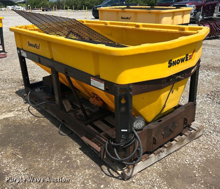 image for item ET3005 Snow Ex V-Max 8500 spreader