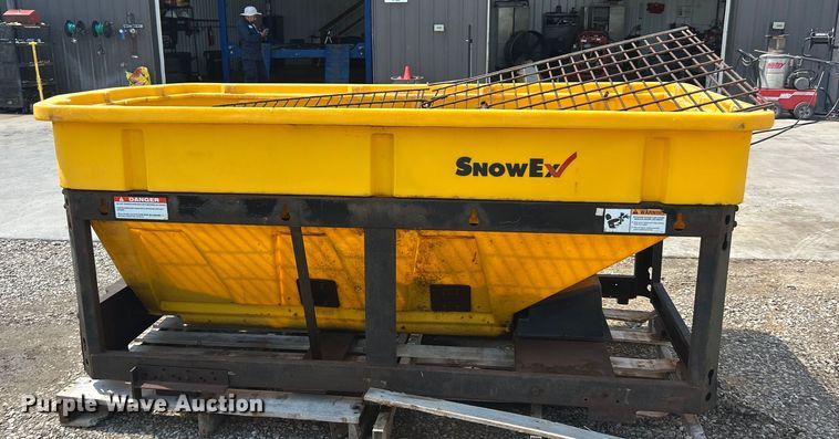 image for item ET3005 Snow Ex V-Max 8500 spreader