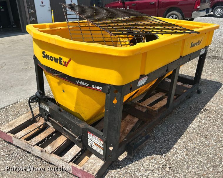 image for item ET3006 Snow Ex V-Max 8500 spreader