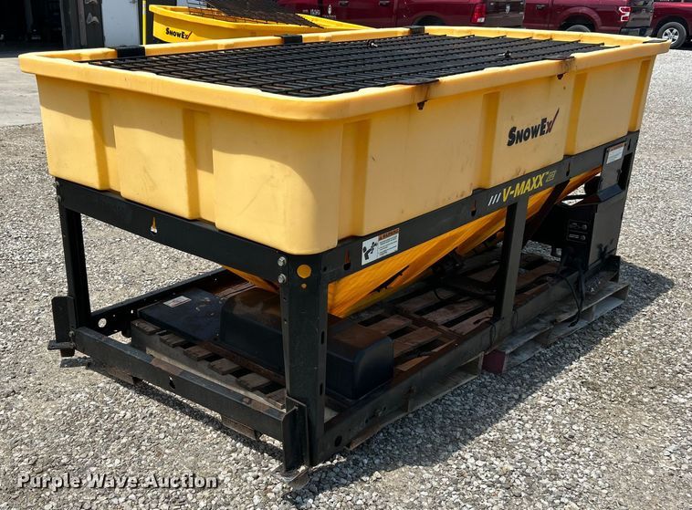 image for item ET3007 Snow Ex V-Max G2 spreader