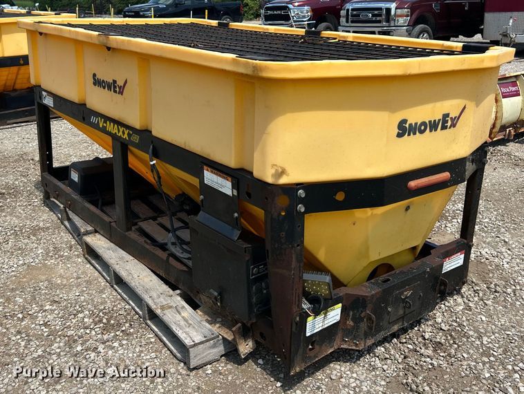 image for item ET3008 Snow Ex V-Max G2 spreader