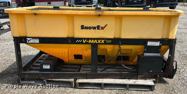 image for item ET3008 Snow Ex V-Max G2 spreader