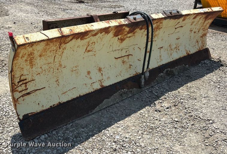 image for item ET3009 9' W skid steer snow plow