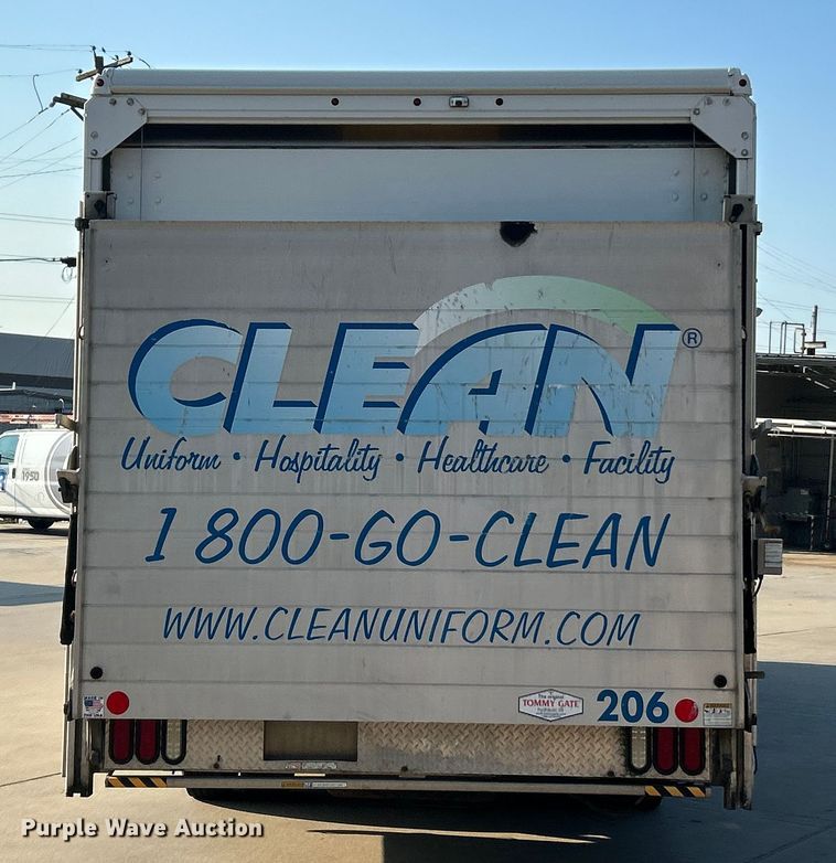 image for item ET3034 2016 Freightliner MT45 delivery van