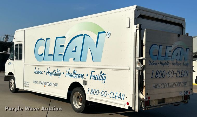 image for item ET3034 2016 Freightliner MT45 delivery van