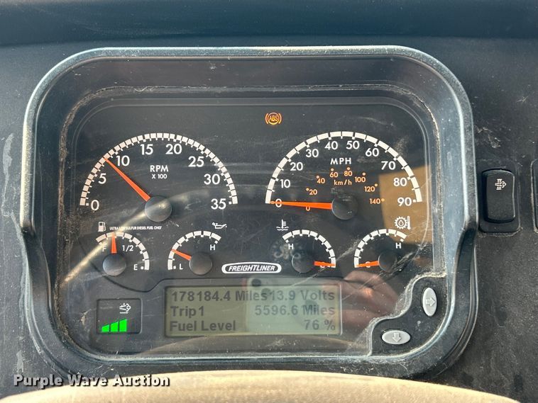 image for item ET3034 2016 Freightliner MT45 delivery van