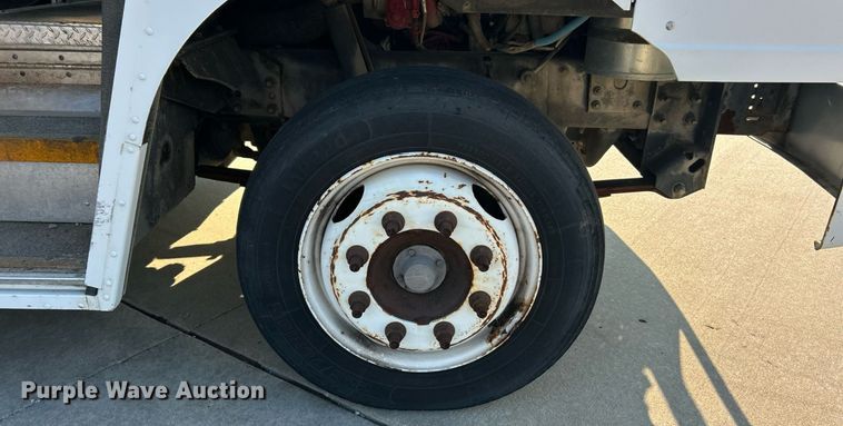 image for item ET3034 2016 Freightliner MT45 delivery van