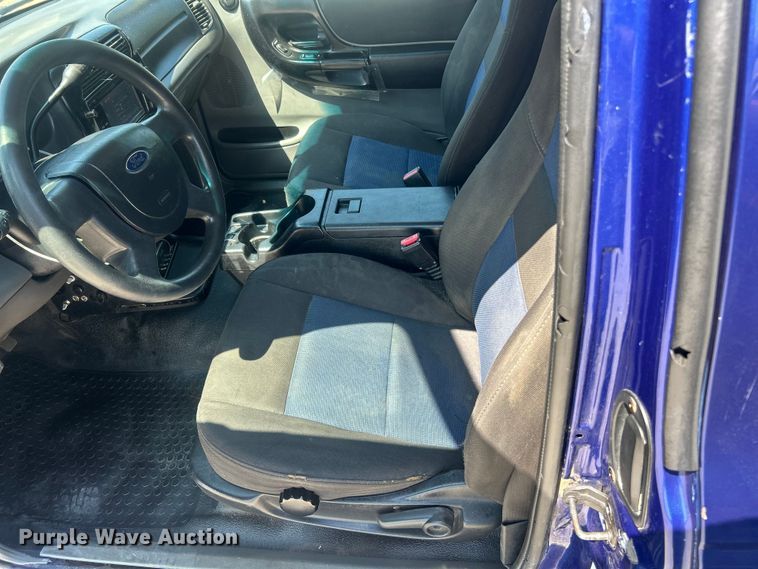 image for item ET3036 2006 Ford Ranger SuperCab pickup truck
