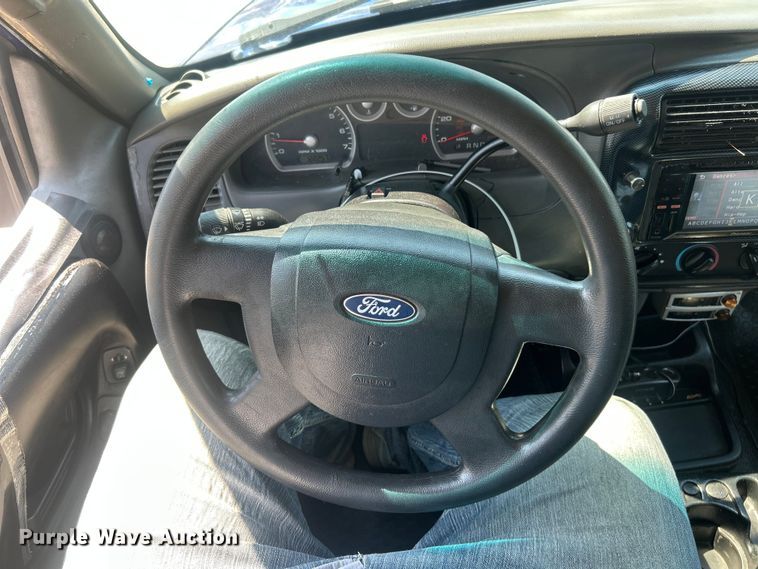 image for item ET3036 2006 Ford Ranger SuperCab pickup truck