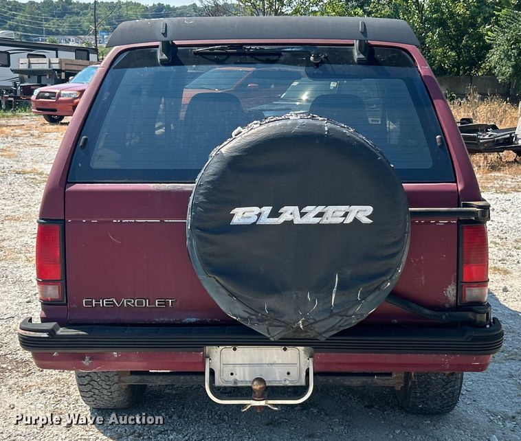 image for item ET3037 1992 Chevrolet Blazer SUV